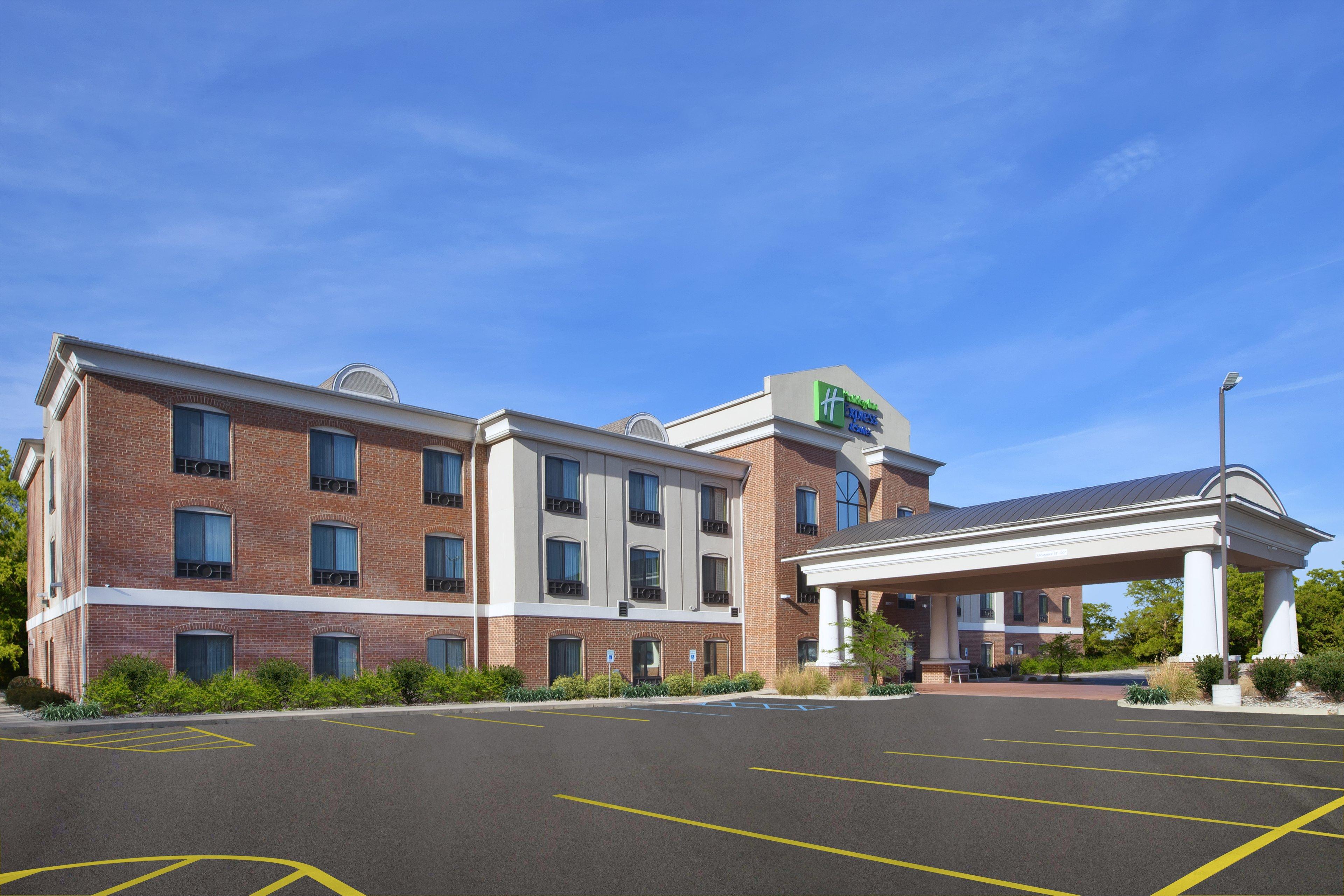 Holiday Inn Express Niles By Ihg Exterior photo