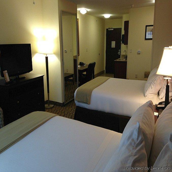 Holiday Inn Express Niles By Ihg Exterior photo